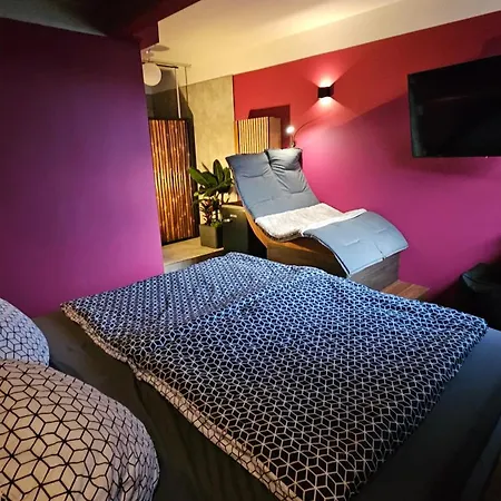 Guest house Marooms Privat Art