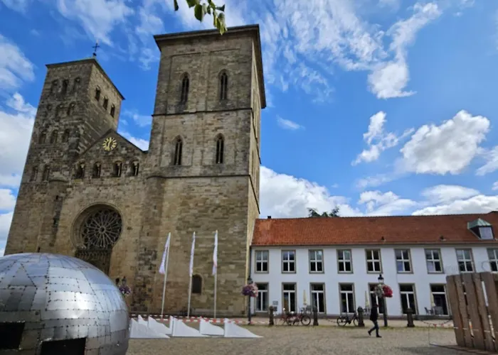 Marooms Privat Art 3*